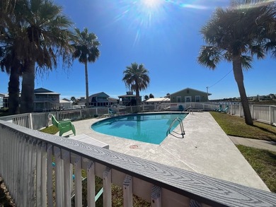 Don't miss this exceptional canal-front condo in a desirable - photo 10
