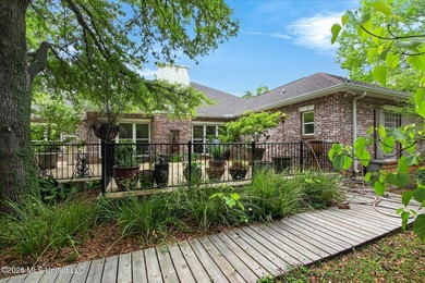 3404 Sq ft Home on 5.28 acres fronting Bayou Talla. This beauty - photo 37