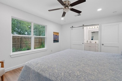 Beautiful remodel from the studs in! Farmhouse styling with 3 - photo 37