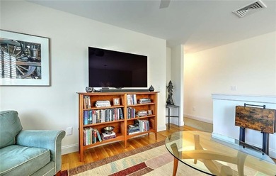 The perfect newer home in historic downtown Bristol. Enjoy the - photo 37