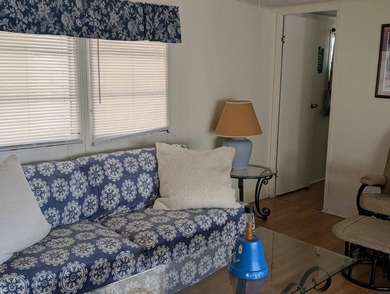 2 bedrooms. one- and one-half bath, fully furnished, Lanai on - photo 10
