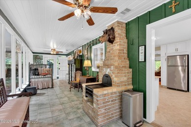 3404 Sq ft Home on 5.28 acres fronting Bayou Talla. This beauty - photo 43