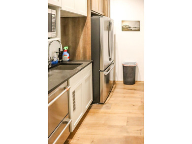 Discover the flexibility and potential of this charming property - photo 43