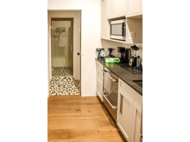 Discover the flexibility and potential of this charming property - photo 44
