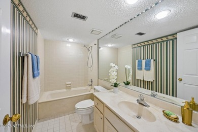 Coveted townhome unit nestled in the Southpointe of Ortega - photo 10