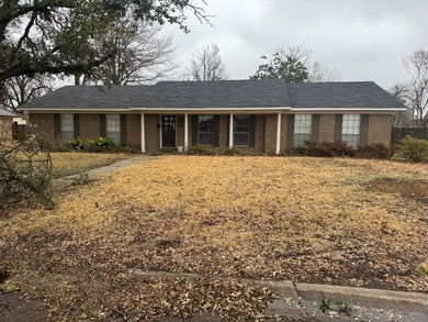 Yazoo River Home For Sale in Greenwood Mississippi