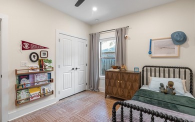 Masterfully Reimagined Luxury in Hammock Bay - Experience the - photo 13