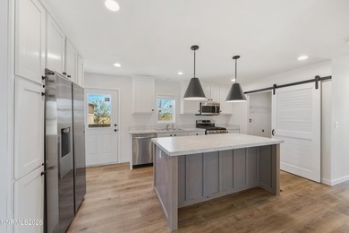 NEW, modern 3-bedroom, 2-bathroom home and a pole barn on a - photo 13