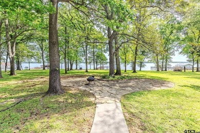 Set behind the gates of Brook Harbor on the renowned shores of - photo 15