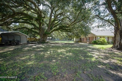 This beautifully maintained 2,139 sq. ft. home offers 3 bedrooms - photo 15