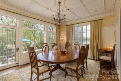 Welcome to 8 Fairway Place, where timeless architecture - photo 19