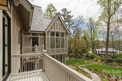 Welcome to 8 Fairway Place, where timeless architecture - photo 27