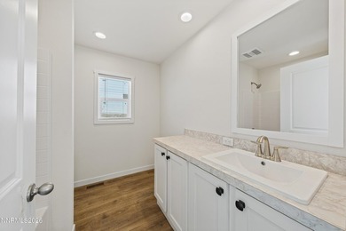 NEW, modern 3-bedroom, 2-bathroom home and a pole barn on a - photo 27