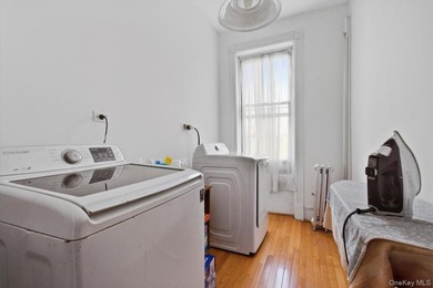 This meticulously maintained residence offers a spacious - photo 29