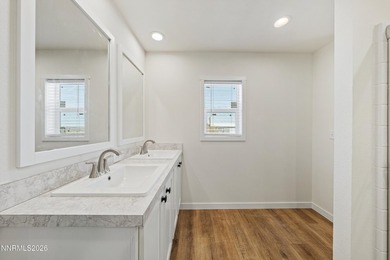 NEW, modern 3-bedroom, 2-bathroom home and a pole barn on a - photo 34