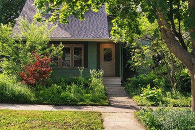 This beautifully updated 4-bedroom, 2.5-bath home blends - photo 34