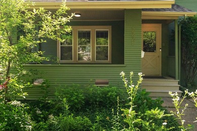 This beautifully updated 4-bedroom, 2.5-bath home blends - photo 36