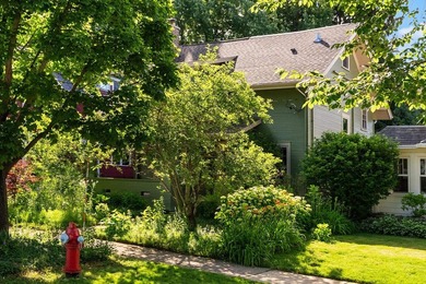 This beautifully updated 4-bedroom, 2.5-bath home blends - photo 43