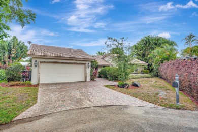 Lake Home For Sale in Plantation, Florida