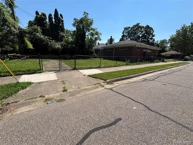 Welcome to this well-maintained 3-bedroom, 2-bath brick ranch - photo 6