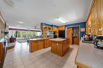 This Lake Hamilton home is located in a Quiet Cove right off the - photo 11
