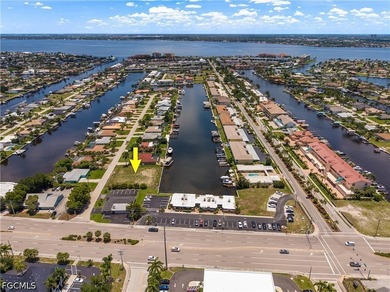 Welcome to 1612 SE 41st Street, a rare direct Gulf-access triple - photo 12