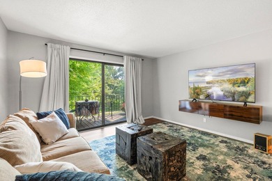 Come step inside this beautifully refreshed condo, and feel an - photo 18