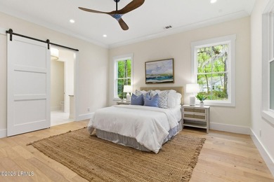 Looking for timeless luxury in a quiet, serene neighborhood that - photo 21