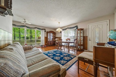 This Lake Hamilton home is located in a Quiet Cove right off the - photo 22