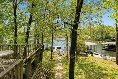 This Lake Hamilton home is located in a Quiet Cove right off the - photo 25