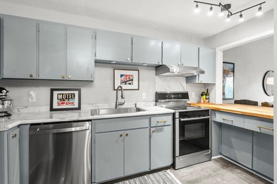 Come step inside this beautifully refreshed condo, and feel an - photo 25