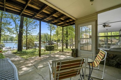 This Lake Hamilton home is located in a Quiet Cove right off the - photo 27
