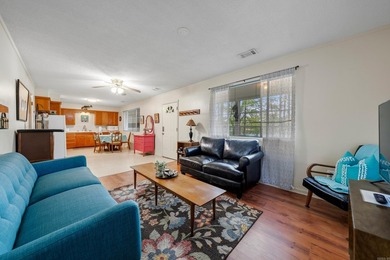 This Lake Hamilton home is located in a Quiet Cove right off the - photo 33