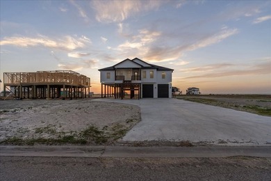 Welcome to your Waterfront coastal dream home on half acre lot - photo 3