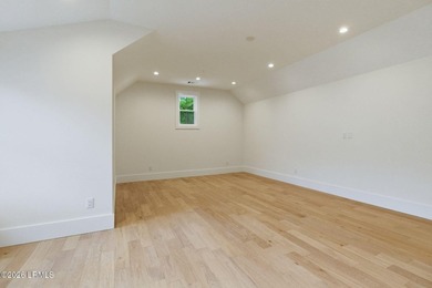 Looking for timeless luxury in a quiet, serene neighborhood that - photo 35