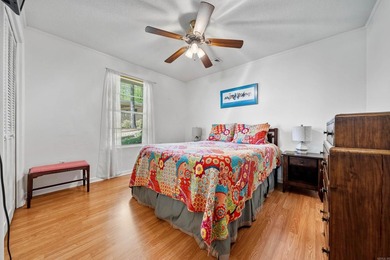 This Lake Hamilton home is located in a Quiet Cove right off the - photo 36