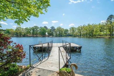 This Lake Hamilton home is located in a Quiet Cove right off the - photo 40