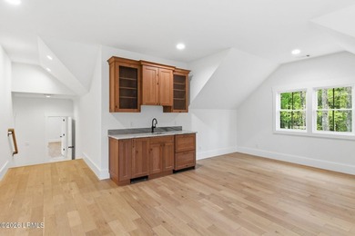 Looking for timeless luxury in a quiet, serene neighborhood that - photo 42