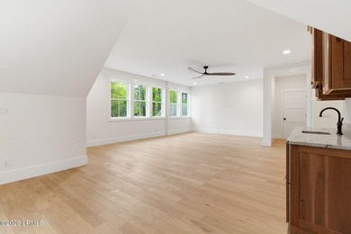 Looking for timeless luxury in a quiet, serene neighborhood that - photo 43