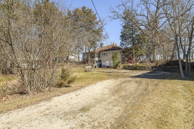 Don't miss out on owning this property with 100' of lake - photo 7