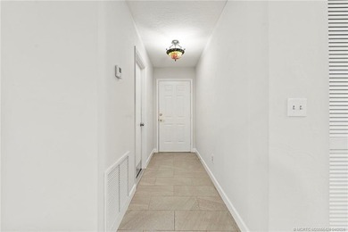 Country Cutie! Lovely 3 bed 2 bath lake front home situated on - photo 5