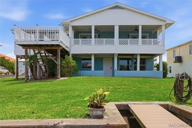 Experience the best of Crystal River waterfront living in the - photo 2