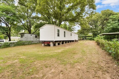 Escape the city and enjoy peaceful living near beautiful Cedar - photo 4
