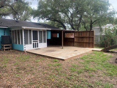Affordable Rockport Home with Pool, Outdoor Living Area & No - photo 7