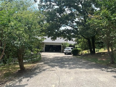 Discover the enduring appeal of 61 Abbey RD, Russellville - photo 5