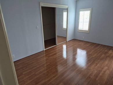 Free Golf Anyone?? This nice double wide home offers 2 bedrooms - photo 11