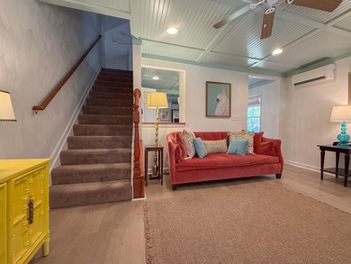 Instant opportunity as turn-key beach house and/or vacation - photo 11