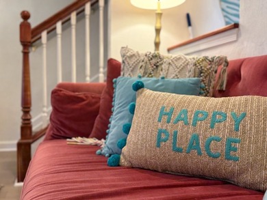 Instant opportunity as turn-key beach house and/or vacation - photo 12