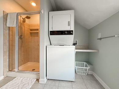 Instant opportunity as turn-key beach house and/or vacation - photo 35