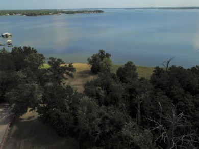 Lake Limestone Lot Under Contract in Thornton Texas